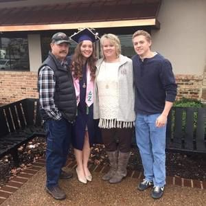 Meet your Posher, Amy